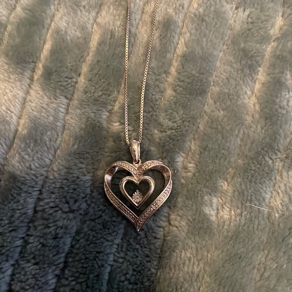 Heart Kay jewlers necklace